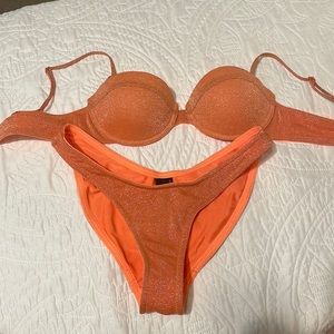 Triangl bikini